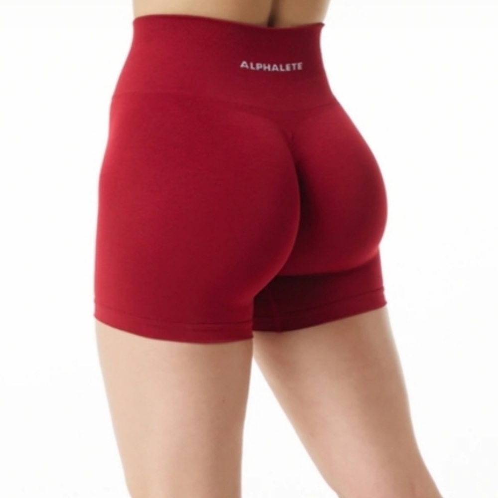 Alphalete Amplify Shorts Scarlet Medium